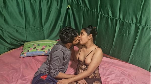 Cute Girl Asked To Fuck Her in Her Tight Pussy .hanif and adori