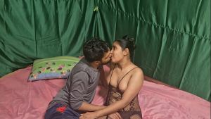 Cute Girl Asked To Fuck Her in Her Tight Pussy .hanif and adori