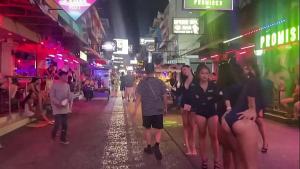 #GoGoGirls #BarGirls #FreelancerLife #ContentCreator #ThirstTrap #HeelsOnPoint #ThongLife #PantyVibes #Fi …