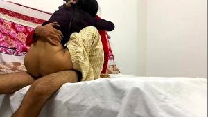 Friend’s widow hot stepmom’s big ass and tight pussy fucked hard Full HD Hindi Xvideo