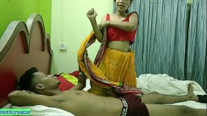 Beautiful Girl fucking at desi style! Don’t cum Inside pussy