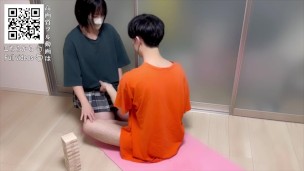 騎乗位ジェンガ Japanese hentai videos. 素人/カップル/巨乳/女子大生