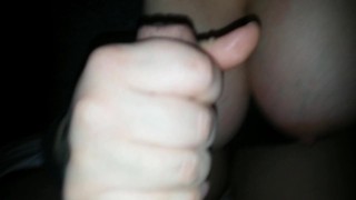 Guardate come mi diverto a segarlo in questa compilation di sborrate prima di uscire con gli amici