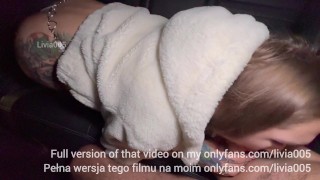 Dziwka na parkingu dla TIRów zerżnięta publicznie i zalana spermą w usta