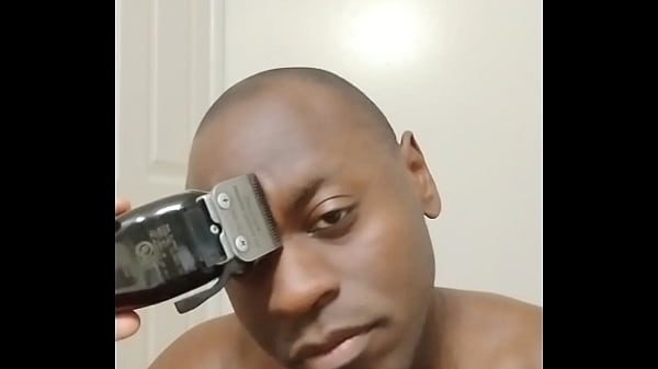 I had another chance to keep growing facial hair out and this happened for free are followers okay when this happens 2