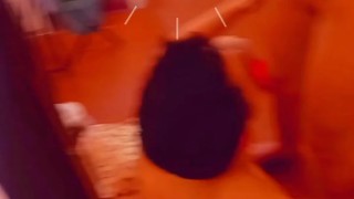 Mi hermanastra me muestra su ropa para ir al gimnasio. Terminamos teniendo anal. Big Ass Latina