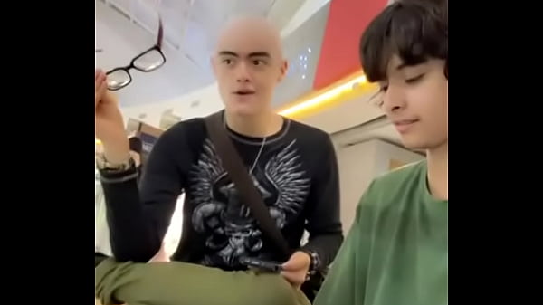 NIÑO ME CUENTA SU PORNO