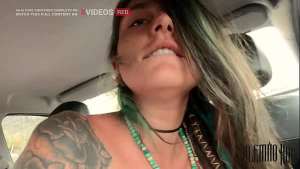 Adrenalina pura, sexo no carro com Dread Hot em publico!