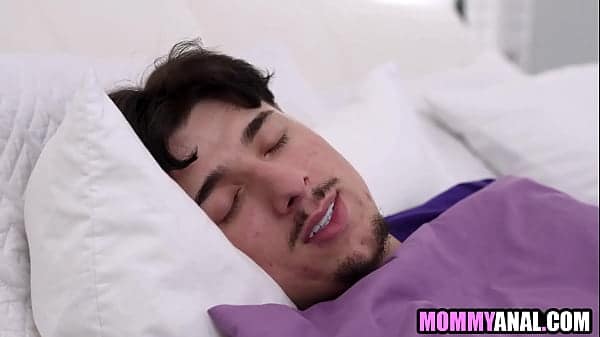 Astronaut stepmom fucked in the ass | Ivy Irelands