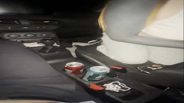 destrozando a peliroja casero coche por dinero