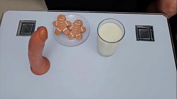 Gingerbread and milk – Christmas puke video