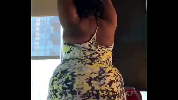 Kurvy Star Booty shaking