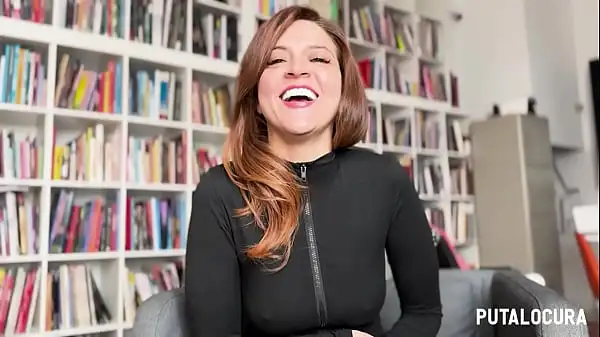 PutaLocura – La madurita culona Zara Montoya se folla a Torbe después de una charla caliente