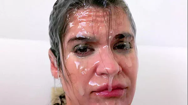 Bobbing for apples – bucket full of jizz