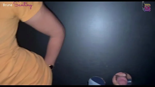 Mais um dia eu sendo puta de corno no gloryHole COMPLETO NO RED3