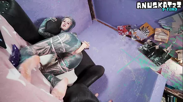Tattoo model livestream with ANAL masturbation