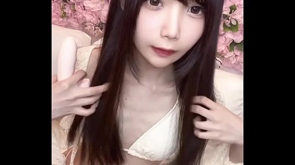 White Bikini Babe Gets Off with a Womanizer