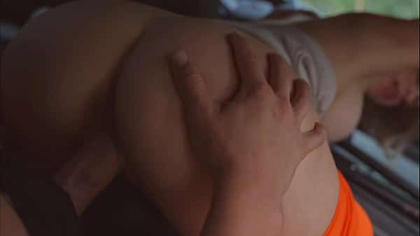 AMATEUR SEX IN A CAR IN THE FOREST