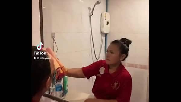 Ditaya wipes it clean. #asian #porn #sexy #mature #nsfw #sexy #mommy #roleplay #taboo #fetish #asmr #kink #manyvids