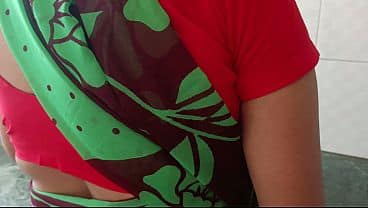 खूबसूरत देसी भाभी का पहली बार किचन में देवर के साथ सेक्स, वायरल हिंदी वीडियो