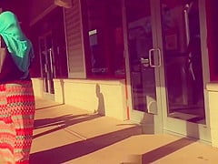 hijab wife big ass walking in street