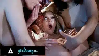 HOT LESBIAN FINGERING COMP