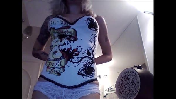 hot sexy blonde naked, show ya her beautiful body