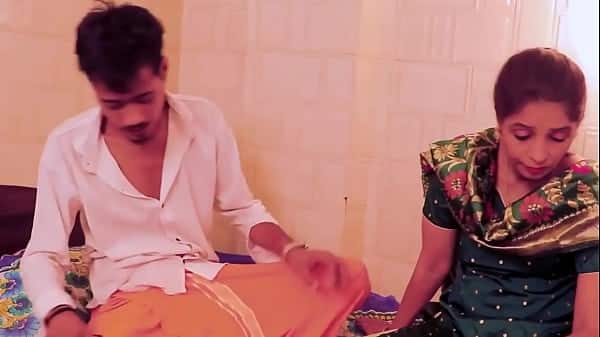 Mature Indian Bhabhi Fucking 18 Year Old College Boy Taking Her Virginity