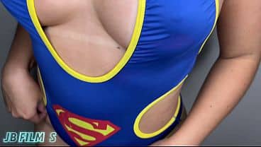 MEU MARIDO ME DEU DE PRESENTE UM NEGÃO ELE ME DEIXOU TODA ARDIDA