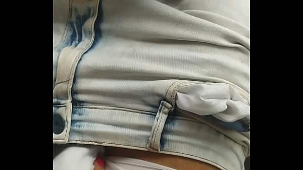 Pegando no pau no carro