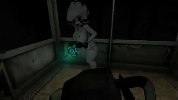 Perrra cachonda es seguida por un duende cojedor