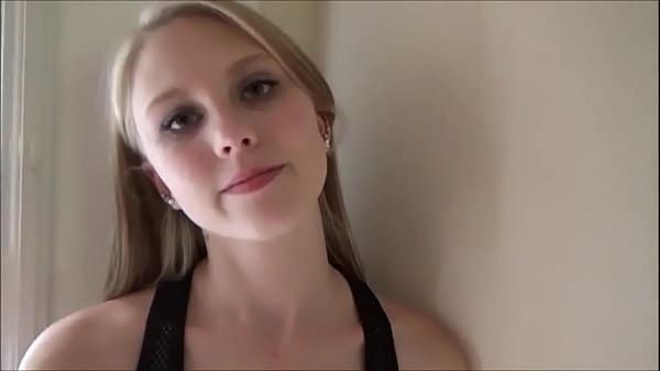 Step Sister visit daddy