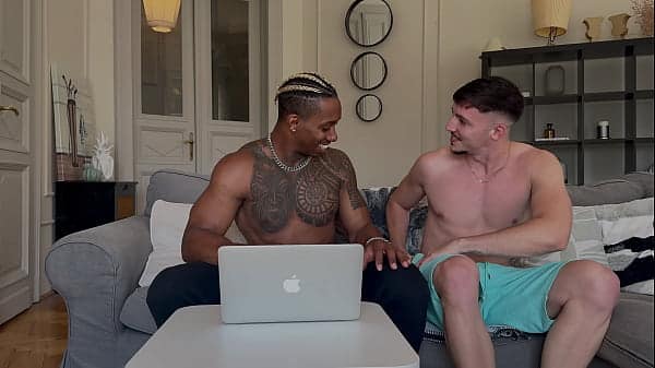 We called a Russian Bitch and filled both her Holes at the Once – Kinuski