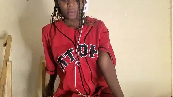 College teen fingering her self