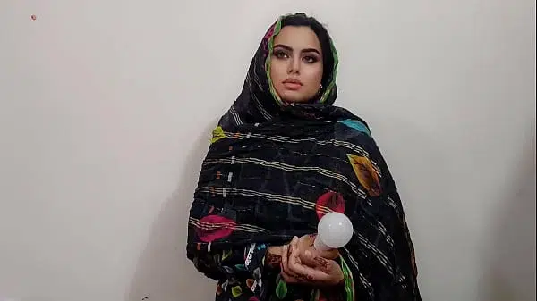 Indian Desi Neighbor Aunty Calling me Beta Fuck me -Hindi Audio