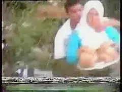 malay- skodeng awek tudung putih lubuk tupah