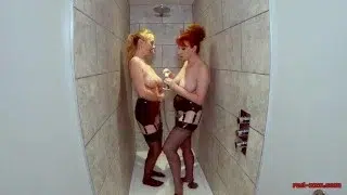 Matures Red and Lucy playing in the shower together