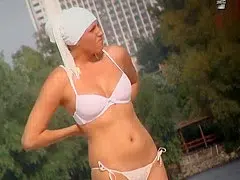 Nude Beach Babe Undressing