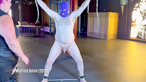 Barefoot & Boot Ballbusting