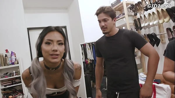 Behind the scenes #(211), Veronica Leal & Kaitlyn Katsaros. More info in description.