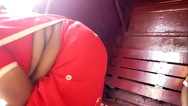 Bhojpuri BHABHI SIDE BOOBS in Village !