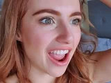 Close up MILF masturbation