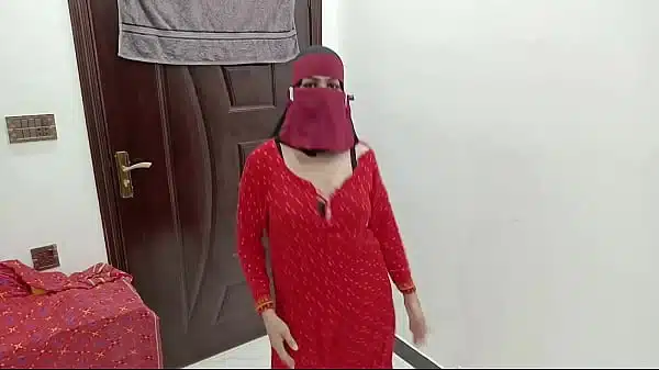 Desi Pakistani Beautiful Housewife Nude Dance