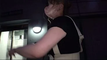 パート1溢れすぎる潮にエロ洪水警報SNSで男漁り！