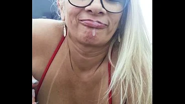 Estarei na quarta-feira, dia 27/08/25 às 18h30 no Cine Ouro.Vou chupar todas as picas, quero uns 20 machos no mínimo. E os machos que comentaram nos vídeos de Bukkake, quero vocês todos!-b