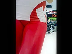 Gostosa Cameltoe Duas Rodas
