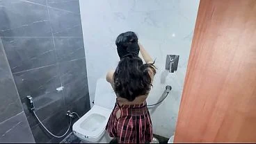 Indian desi college girl fucking in boyfriend in homemade amateur HD video