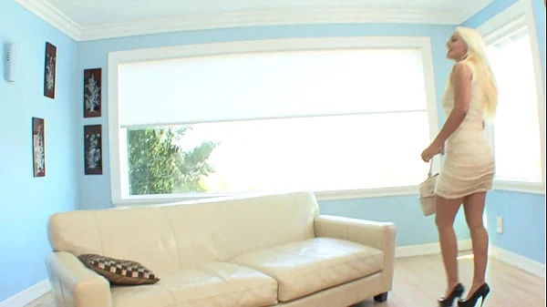 Lesbian lovers Lola Milano and Macy Cartel