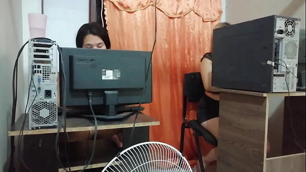 MI COMPAÑERA CALIENTE