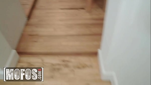 MOFOS – Tyler Sniffs Her Stepmom Mandy Flores’ Panties, Then Gets Rewarded With A Blowjob